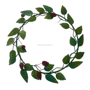 Guirnalda de metal antiguo Arte Hecho a mano Diseño original ecológico con ramas de vid y olivo - Product Image 5