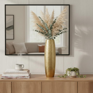 Vase en métal artisanal, porte-fleurs décoratif contemporain, élégant accent de décoration pour table, centre de table, salon, chambre à coucher - Product Image 3