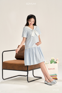 Robe de maternité B2 MUM V1433 bleue avec motifs floraux brodés, en lin doux, écologique, respirante, silhouette trapèze - Product Image 6
