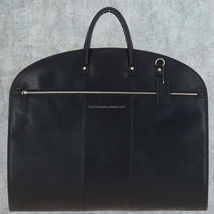 Porte-costume en cuir sac de voyage personnalisé suspendu vêtement pliable hommes cadeaux faits à la main LSC-0016 - Product Image 6