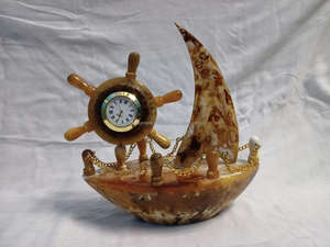 Barco homedecor de resina hecho a mano de alta calidad con reloj Barco de resina epoxi para decoración del hogar y la Oficina Decoración Náutica de resina epoxi - Product Image 2