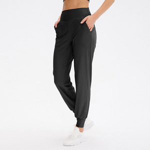 Pantalon droit pour femme, coupe classique et confortable, pantalon décontracté, fabricant de vêtements sur mesure, vente en gros - Product Image 5