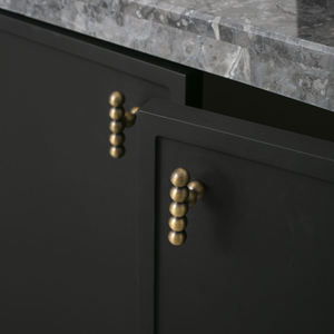 Long Brushed <b>Handle</b> in Vintage Bronze-Colored Pearlescent Brass for Creative <b>Light</b> Luxury Cabinets, Drawers and Wardrobe Doors - Product Image 2