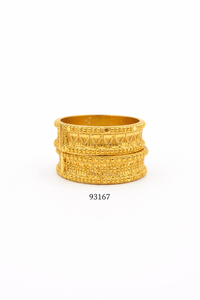 MOLL JEWELLERS Brazaletes Kada Anchos de Lujo para Mujer, Chapados en Oro de 24k, Aleación de Zinc con Zirconia, Diseño Floral Grabado, Tendencia de Moda - Product Image 4