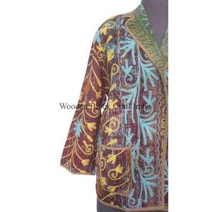 Veste Kantha pour femmes, faite à la main, vintage, manches longues, col en V, écologique, tricotée en coton indien, broderie, automne-hiver - Product Image 2