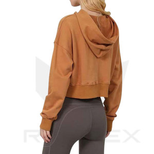 Crop top femme streetwear en promotion, fabriqué en coton 100% de haute qualité, prix raisonnable. - Product Image 3