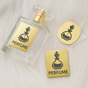 Etiquetas metálicas personalizadas de moda con logotipo en relieve 3D para botellas de perfume - Product Image 6