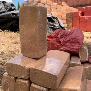 Bloc de fibre de coco du Vietnam 5 kg – Substrat de culture écologique et extensible pour la maison et la ferme - Product Image 1