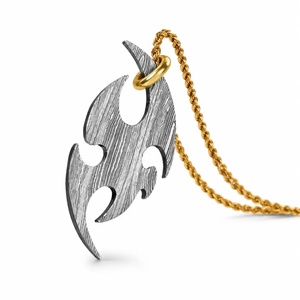 Collar con Colgante de Corazón de Acero de Damasco, Diseño Moderno y Hecho a Mano por Ahmad Fabric, Ideal para Regalo Promocional del Día de San Valentín - Product Image 3