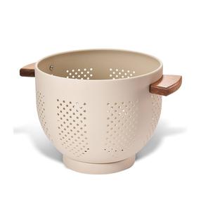 Coladores de acero inoxidable que mejoran la eficiencia en las rutinas de preparación de comidas, construcción robusta que cumple con los estándares de cocinas comerciales - Product Image 4