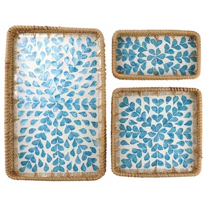 Juego de bandejas de ratán de lujo tejidas a mano con incrustaciones de concha natural MOP para servir en Majlis árabe, Ramadán, Eid y decoración del hogar - Product Image 1
