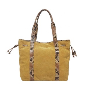 Bolso de mano de cuero de gamuza auténtica de estilo vintage, serpiente de pitón texturizada, borla de cuero genuino, fabricación de proveedores indios superiores - Product Image 1