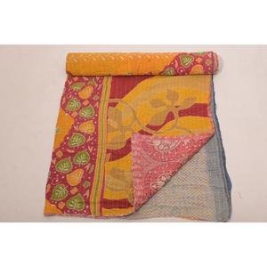 Colcha Kantha Gudri Vintage Hecha a Mano, Reversible, de Algodón, Manta India para un Hogar Acogedor - Product Image 3