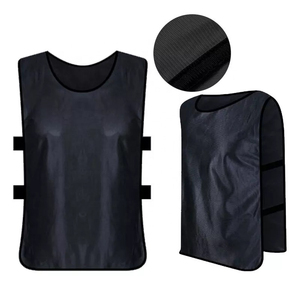 Maillots d'entraînement réversibles en mesh personnalisés pour le basketball, le football et le soccer – Haute qualité, unisexe, très demandés - Product Image 4