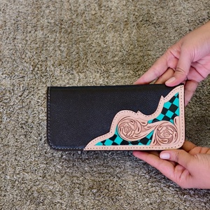 2026 Wholesale New Arrival Venus LeathersWere Women's Floral Decorated <b>Wallet</b> Hand Tooled Leather Credit Card Holder <b>RFID</b> <b>Wallet</b> - Product Image 1