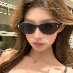 Irregular Frameless Cut Edge <b>Sunglasses</b>, Fashionable Style Integrated <b>Sunglasses</b>, UV Resistant High-end <b>Sunglasses</b> for Unisex - Product Image 2