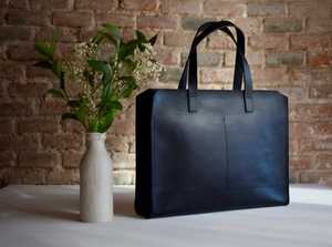 Sac fourre-tout en cuir marron, cuir véritable, fait main, personnalisé, fermeture éclair noire pour femme, LTB-0293 - Product Image 3