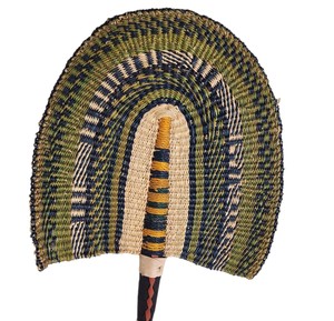Éventail décoratif en jonc de mer tressé vert et jaune, fait main, avec motif géométrique, ethnique et traditionnel, pour la maison ou le mur. - Product Image 3