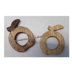 Soporte de anillo de servilleta de madera con forma de manzana de calidad superior para restaurantes y fiestas en casa - Product Image 4