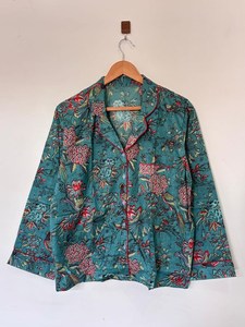 Ensemble de pyjama en satin floral pour femme, haut à manches longues et revers avec pantalon, bordure contrastante, vêtements de détente, haut de pyjama à col revers contrastant - Product Image 5