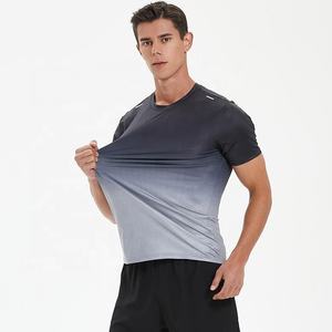 Camiseta Unisex 100% Algodón Manga Corta Impresión Personalizada Secado Rápido Venta al por Mayor Color Degradado Sublimación Camisetas para Hombre - Product Image 3