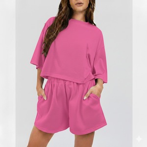 Conjunto de Shorts de Verano Premium para Mujer, Hecho a Medida, Tela Suave, Transpirable y Ligera, Camisas y Shorts Cómodos para Verano - Product Image 5