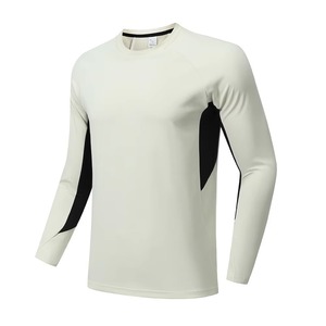 Fabricant de vêtements de sport personnalisés, t-shirt de compression athlétique haute performance, polyester et élasthanne, impression par sublimation et DTF, faible MOQ - Product Image 3