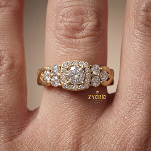 Anillo de Compromiso de Lujo con Diamante Cultivado en Laboratorio, Plata 925, Corte Cojín, Halo y Banda Infinita Trenzada para Mujer - Ideal para Fiestas y Bodas - Product Image 4