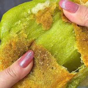 Pastel de Arroz Glutinoso Vietnamita Tradicional, Congelado, Hecho a Mano, Masticable, con Colores Naturales - Product Image 2