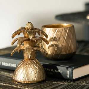 Bol décoratif en métal ananas fait main, design glamour poli, idéal pour la décoration intérieure et les cadeaux - Product Image 2