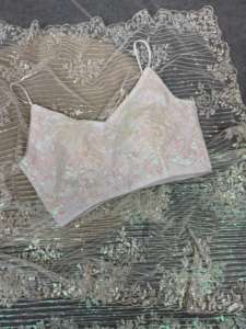 Sari indien Bollywood le plus vendu, aspect riche et élégant, en tissu filet doux, le plus tendance, export, dernière collection exclusive, pour femmes, idéal pour les fêtes - Product Image 3