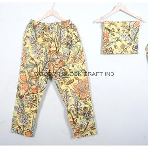 Conjunto de Pijama Unisex de Manga Larga con Cuello en V, 100% Algodón Suave, Estampado Digital, para Otoño, Primavera y Todas las Temporadas - Product Image 3