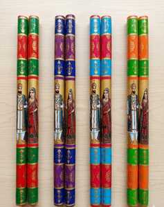 Palos de madera coloridos Dandiya con diseño Raja Rani para el festival Holi, palos de madera Dandiya Raja Rani para bailar con agilidad. - Product Image 4