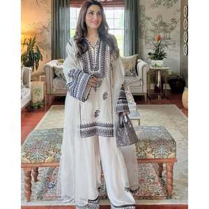 Hermoso Salwar Kameez de Poliéster para Fiesta, con Top, Pantalón y Dupatta - Product Image 2