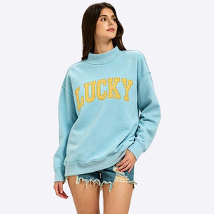 Sudadera de cuello alto con logo personalizado al por mayor para mujer, con rayas, lunares y letras bordadas, de manga larga y corte oversize - Product Image 2
