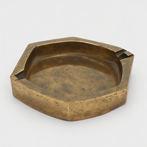 Classic Metal Cigar Ashtray <b>Customized</b> Shape Durable Design for Smoking Accessories - Product Image 4