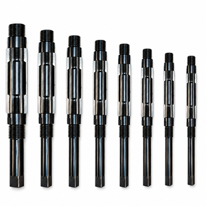 Juego de 8 Escariadores Manuales Ajustables de Acero sin Recubrimiento de Alta Calidad con Ranura Recta, Tamaños de 15/32 Pulgadas a 1.1/16 Pulgadas - Product Image 1