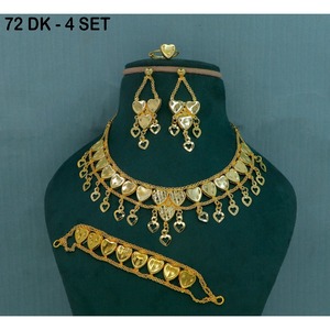Luxurious High End Middle East Bridal Jewelry <b>Set</b> Fashion Gold Plated Designer Necklace and <b>Bracelet</b> <b>Set</b> Woman Necklace Jewelry - Product Image 5