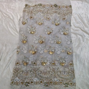 Tela de Encaje Nigeriana de 5 Yardas de la Mejor Calidad, Última Moda, Bordado con Pedrería, Patrón Abstracto para Boda - Product Image 1