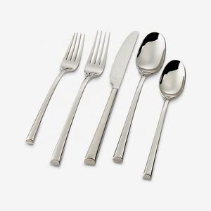 Juego de cubiertos de acero inoxidable con acabado de plata, conjunto de cubiertos de estilo occidental, informal, hecho a mano, para servir en bodas - Product Image 4