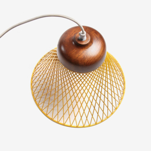 Lámpara Colgante de Diseño Atractivo, Fabricada con Madera de Mango, Cuerpo de Hierro y Recubrimiento en Polvo Amarillo, Precio de Mayoreo - Product Image 3