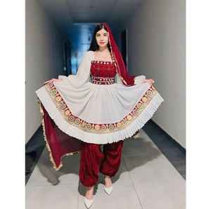 Vestido Tradicional Afgano Pashtun para Pareja, Estilo Vintage, Largo hasta el Suelo, con Patrón Floral, Hecho a Mano, para Bodas Étnicas, Antiestático - Product Image 2