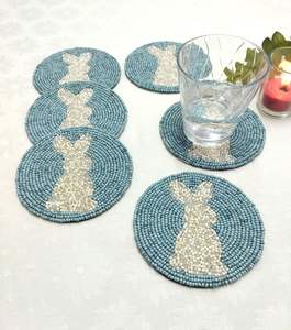 Elegante Posavasos Redondo de Cuentas de Vidrio con Finas Cuentas Bordadas, Ideal para Tazas de Té y Café y para Arreglos de Mesa con Estilo - Product Image 2