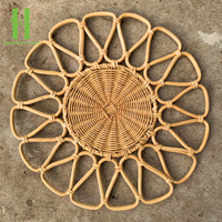 Assiettes rondes en rotin écologiques les plus vendues, sets de table bohèmes en osier tressé pour la décoration de table de HNH CRAFT