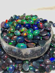 Opale d'Éthiopie noire naturelle, cabochon ovale, pierres précieuses en vrac avec jeu de couleurs, certifiées par un tiers pour la fabrication de bijoux - Product Image 3