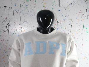 Adpi เสื้อกันหนาวคอใหญ่สีเทาอมอมเทา100% เสื้อกันหนาวคอกว้างปักผ้าปะสีฟ้า - Product Image 4