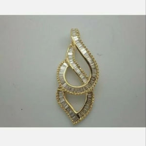 Collar con Colgante de Hoja de Lujo Chapado en Oro, Plata S925, Moissanita de Corte Brillante, Joyería Elegante para Mujer, Amuleto de Hoja Retorcida para Fiesta - Product Image 1