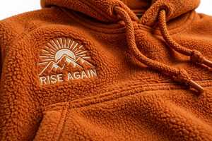 Conjunto Deportivo Unisex Naranja de Dos Piezas, Sudadera con Capucha y Cordón Ajustable, Pantalones Jogger de Corte Regular - Product Image 3