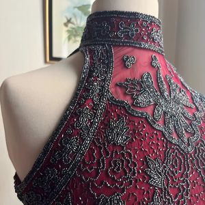 เสื้อครอปถักโครเชต์แฮนด์เมด ไร้แขน ประดับมุก พู่ห้อย เซ็กซี่ โชว์หลังเว้า ดีไซน์โปร่ง สำหรับฤดูร้อน วันหยุดพักผ่อน ชายหาด - Product Image 1