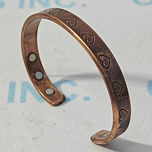 Brazalete Magnético de Cobre Puro Ecológico con Grabado de Corazón Moderno para Sanación Espiritual, Equilibrio Energético, Yoga y Meditación - Unisex - Product Image 4